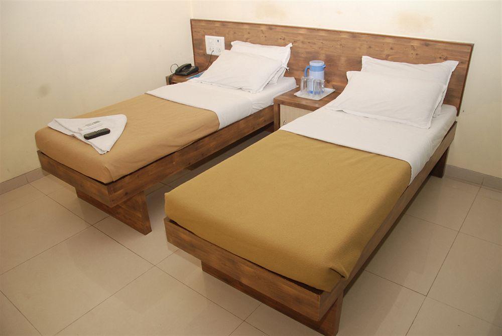Hotel Arma Residency Mumbai Bagian luar foto