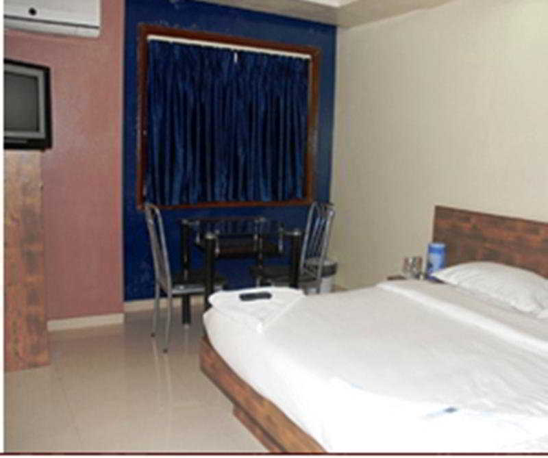 Hotel Arma Residency Mumbai Bagian luar foto