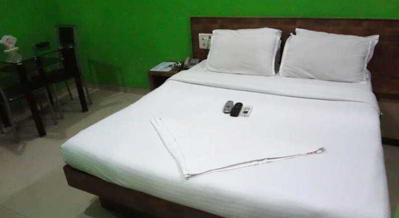 Hotel Arma Residency Mumbai Bagian luar foto